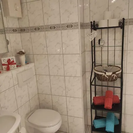 Nauerz Apartment *