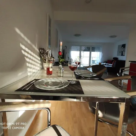 Nauerz Apartment Wesseling