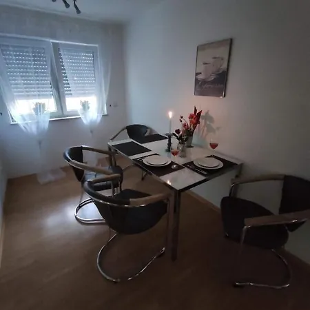 Nauerz Apartment